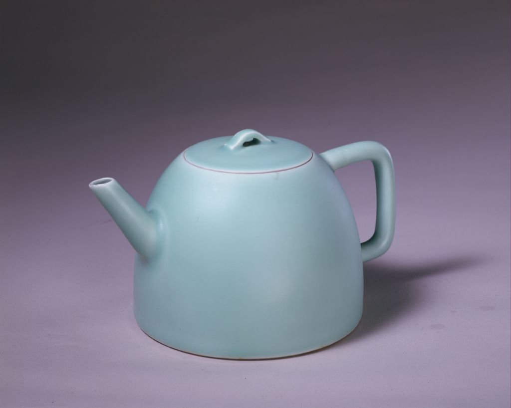 图片[1]-Pink and blue glaze teapot-China Archive